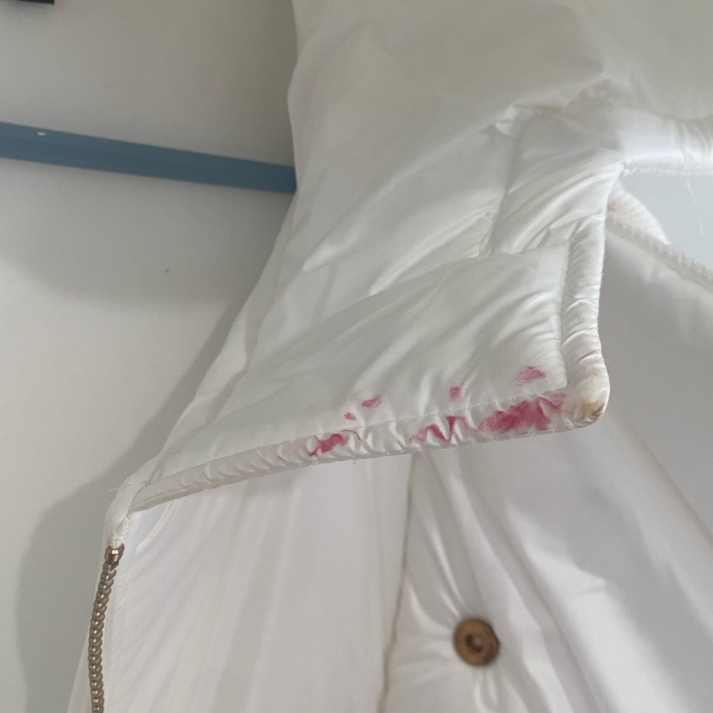 White puffer jacket - Picture 4 of 11